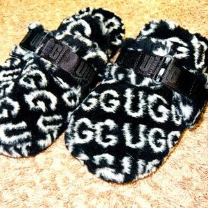 MEN’S UGG FLUFF IT POP SLIDES